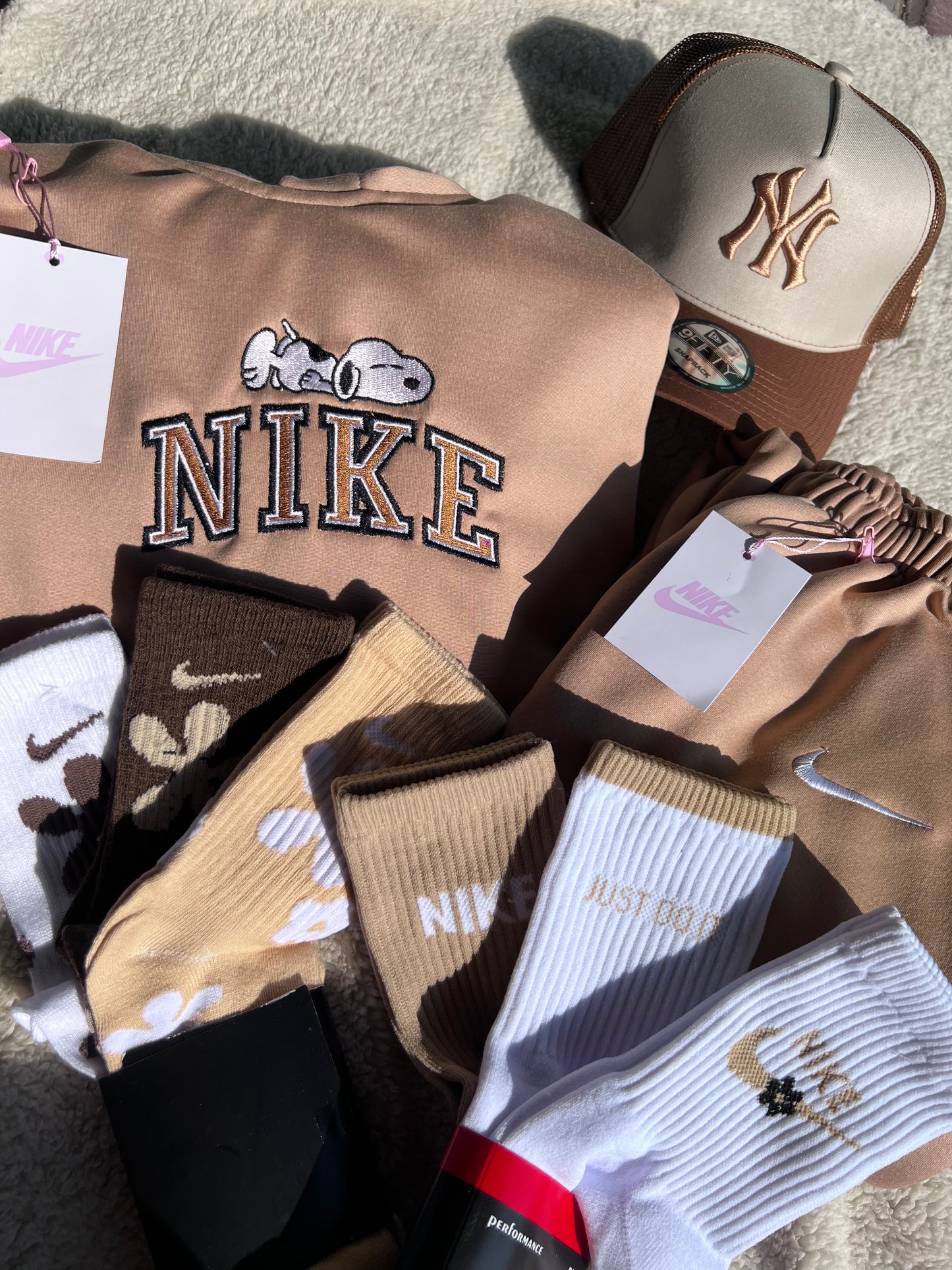 Sudadera Nike Snoppy 🤎