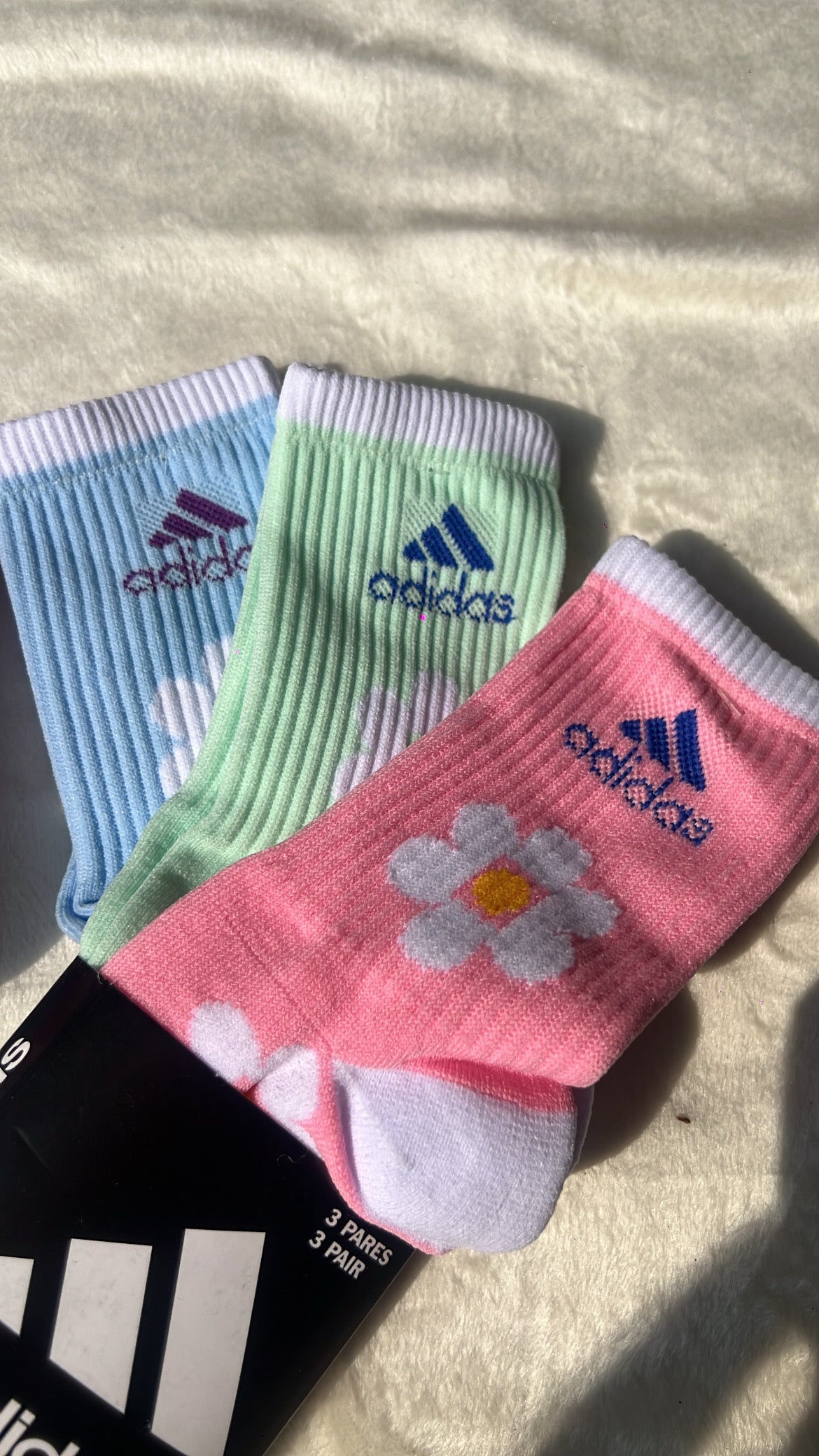 3 pares de calcetines Adidas Flores 🌸💐