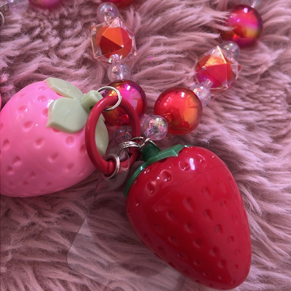Llavero Bálsamos fresitas 🍓