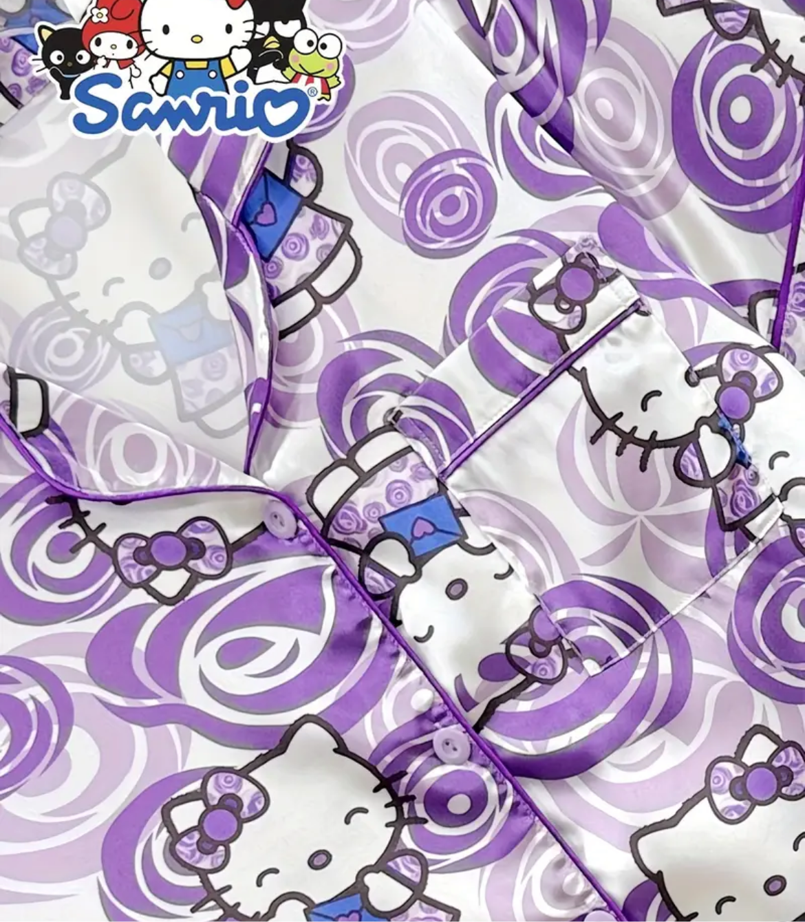 Pijama Satinada Morada son dos y una no tiene talla