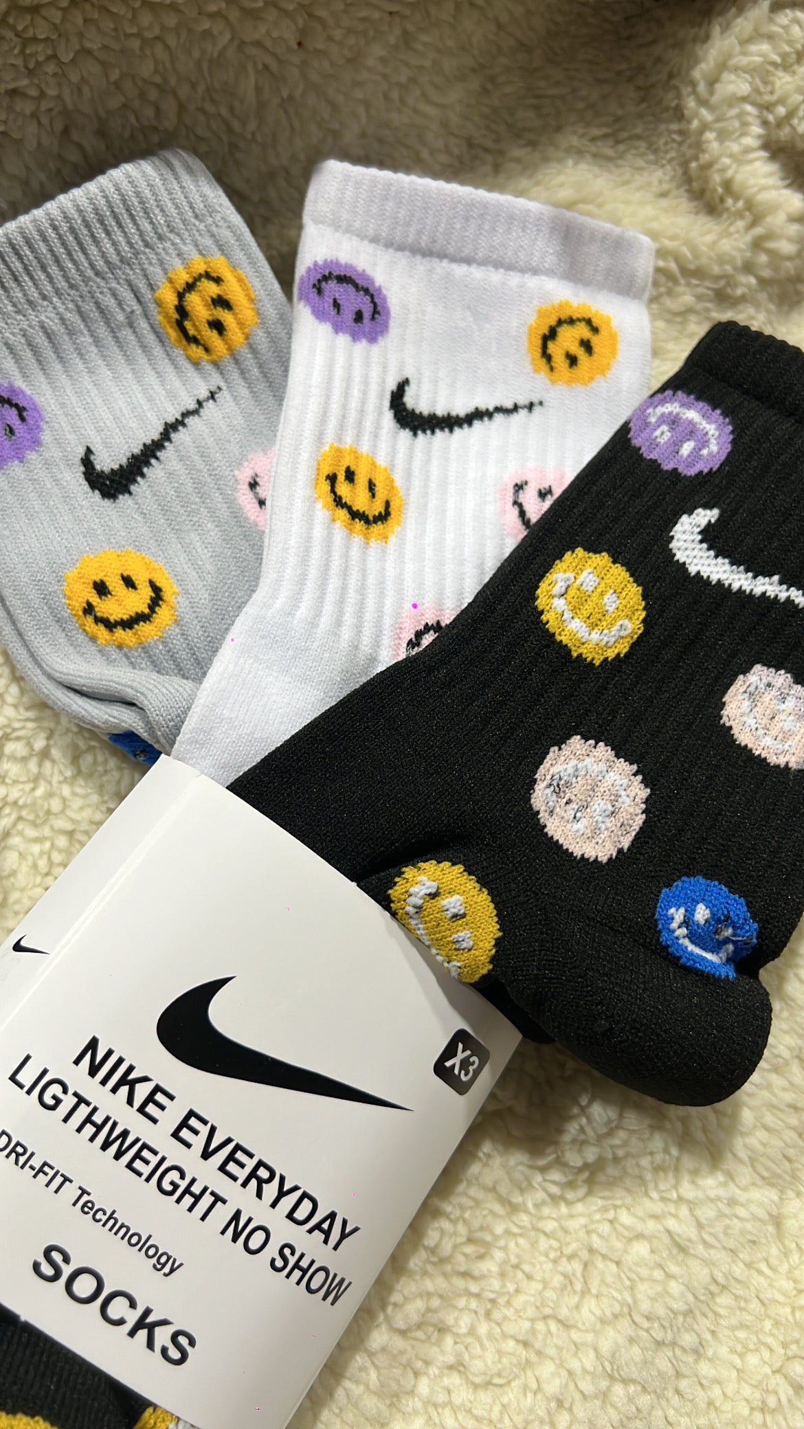 3 pares de calcetines Happy 💛✨