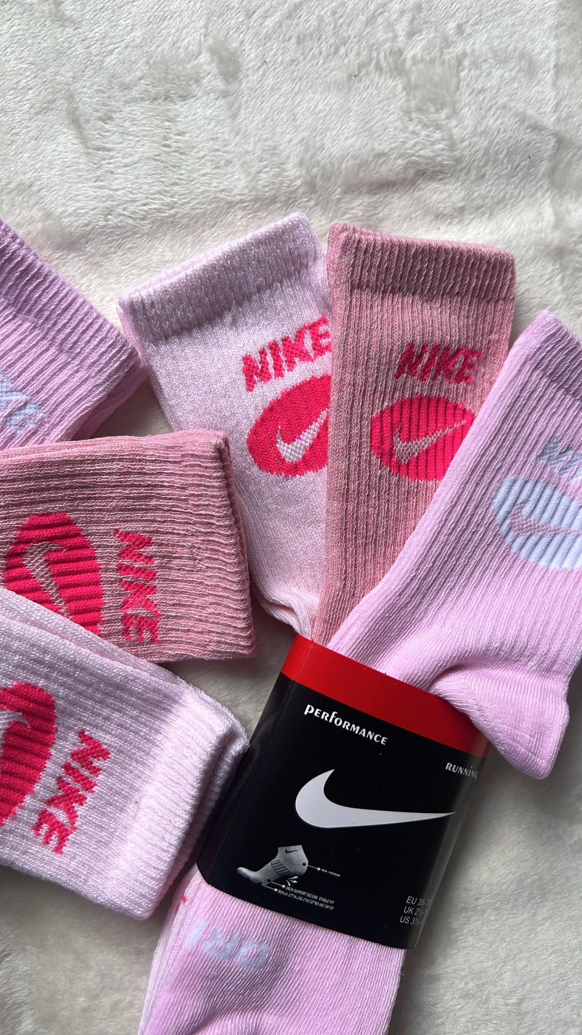 3 pares de calcetines Nike Pink corazones 💖