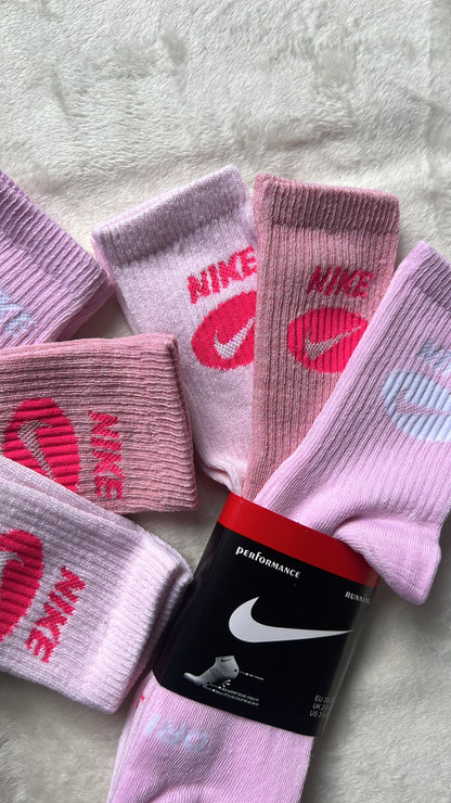 3 pares de calcetines Nike Pink corazones 💖