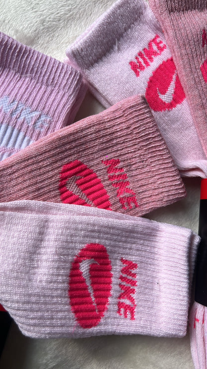3 pares de calcetines Nike Pink corazones 💖