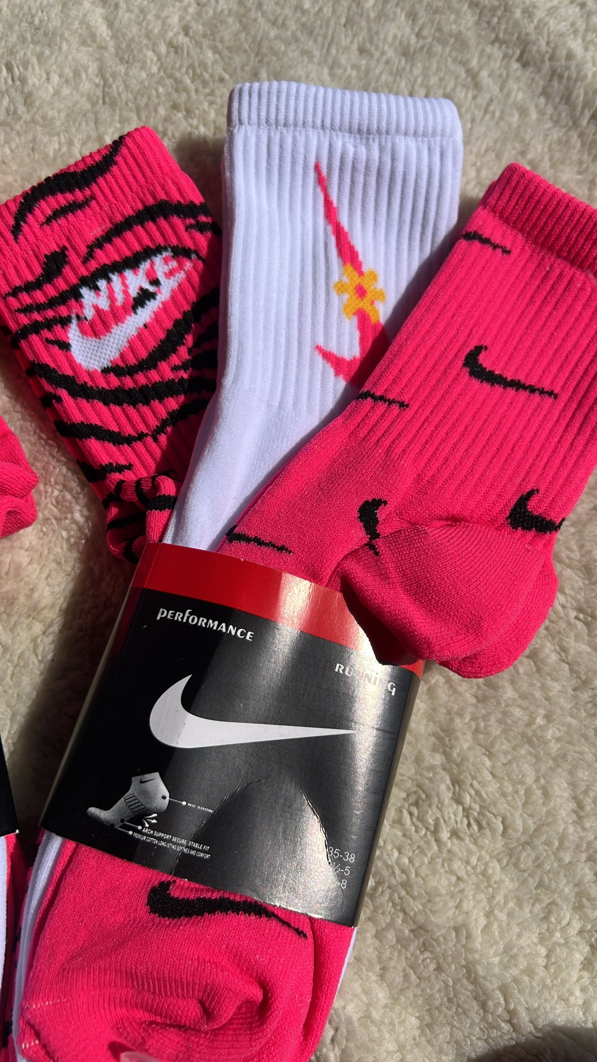 3 pares de calcetines Nike Rosa neón 🩷