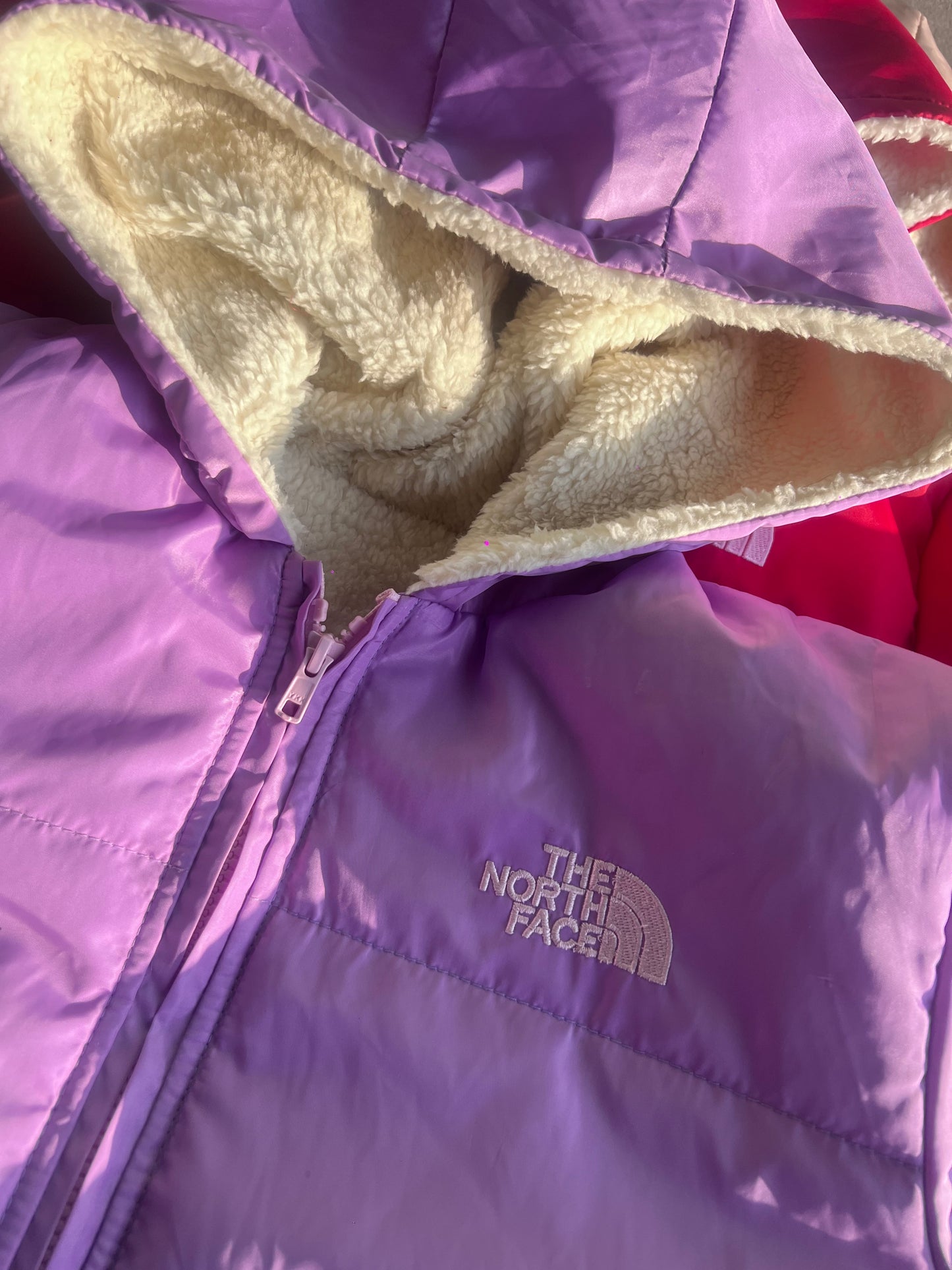 Chamarra The North Face varios colores.