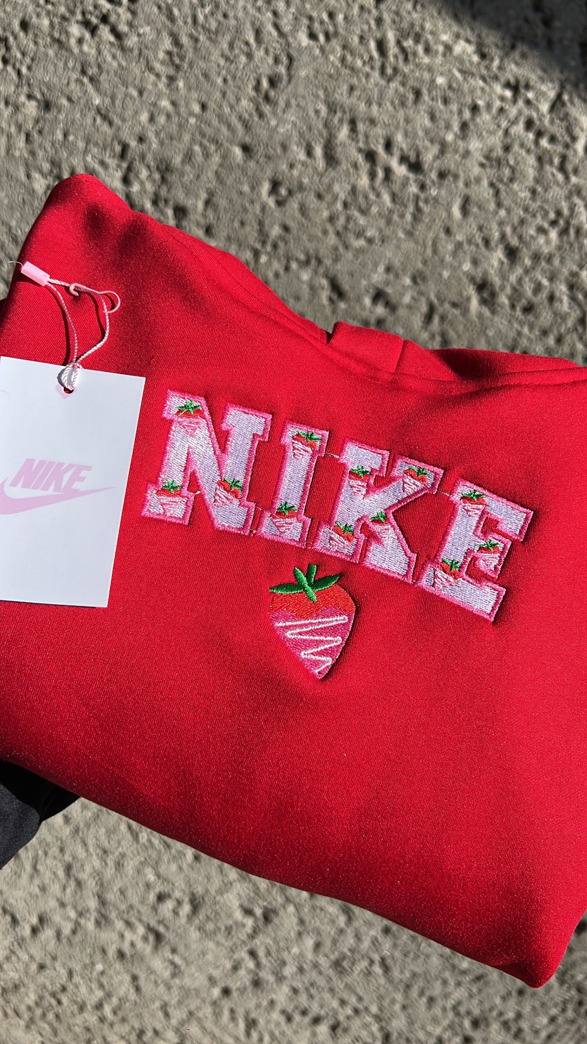 Sudadera Bordada Fresitas 🍓