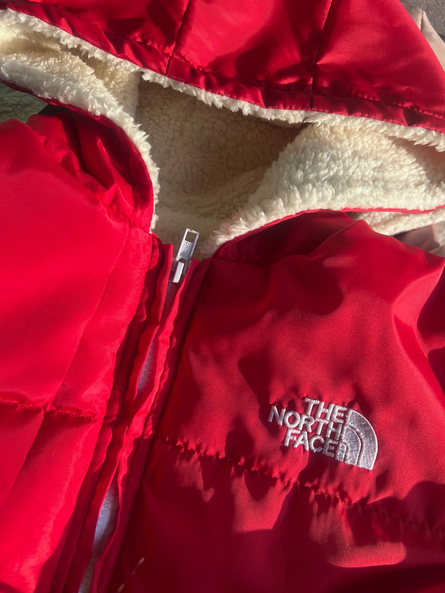 Chamarra The North Face varios colores.