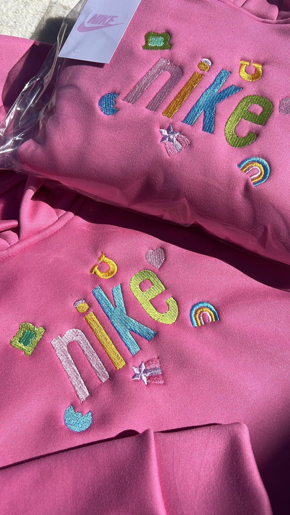 Sudadera Nike Raibow 🩵💚🩷