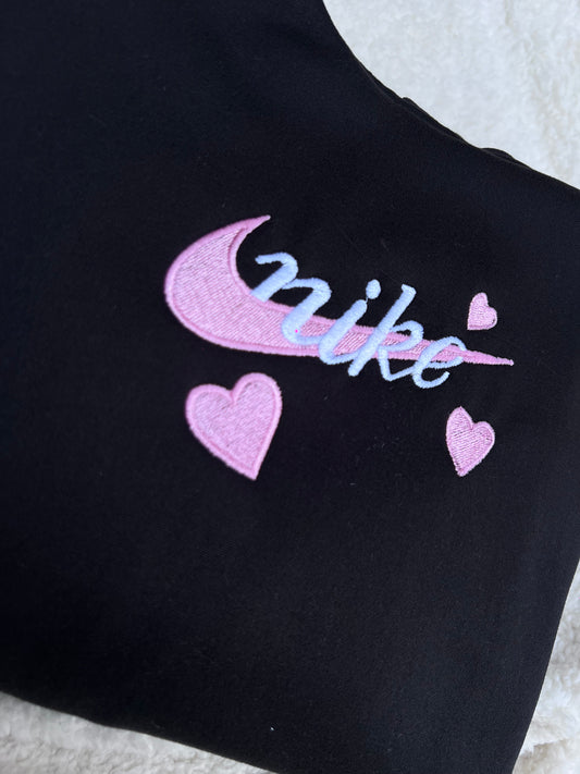 Sudadera Nike Corazon Negra 🖤