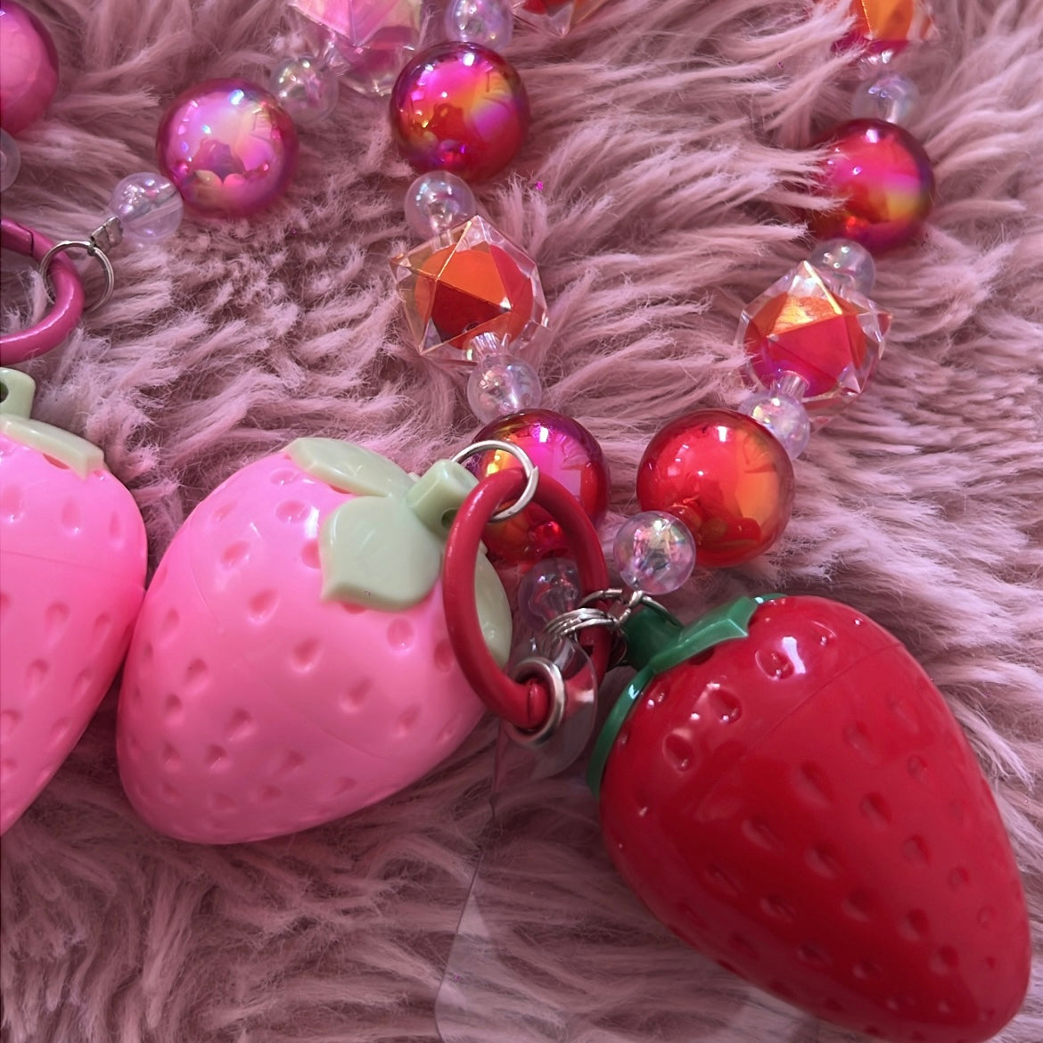 Llavero Bálsamos fresitas 🍓
