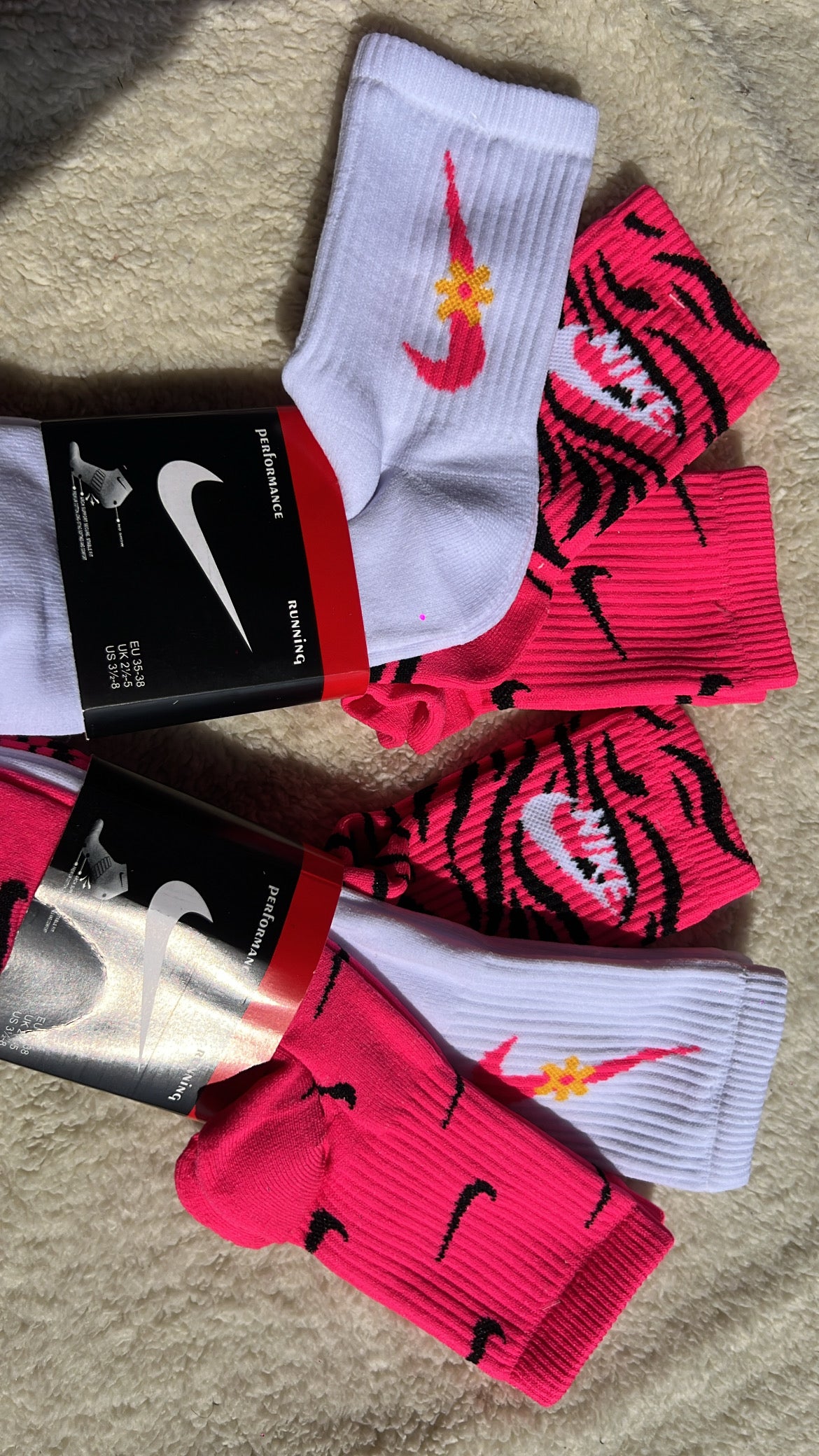 3 pares de calcetines Nike Rosa neón 🩷