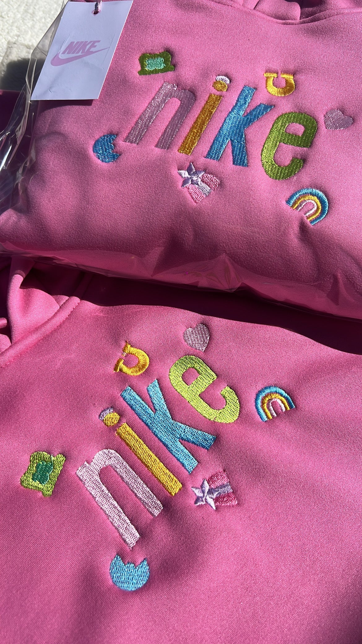 Sudadera Nike Raibow 🩵💚🩷