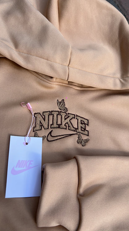 Sudadera Nike Mariposas Beige 🤎