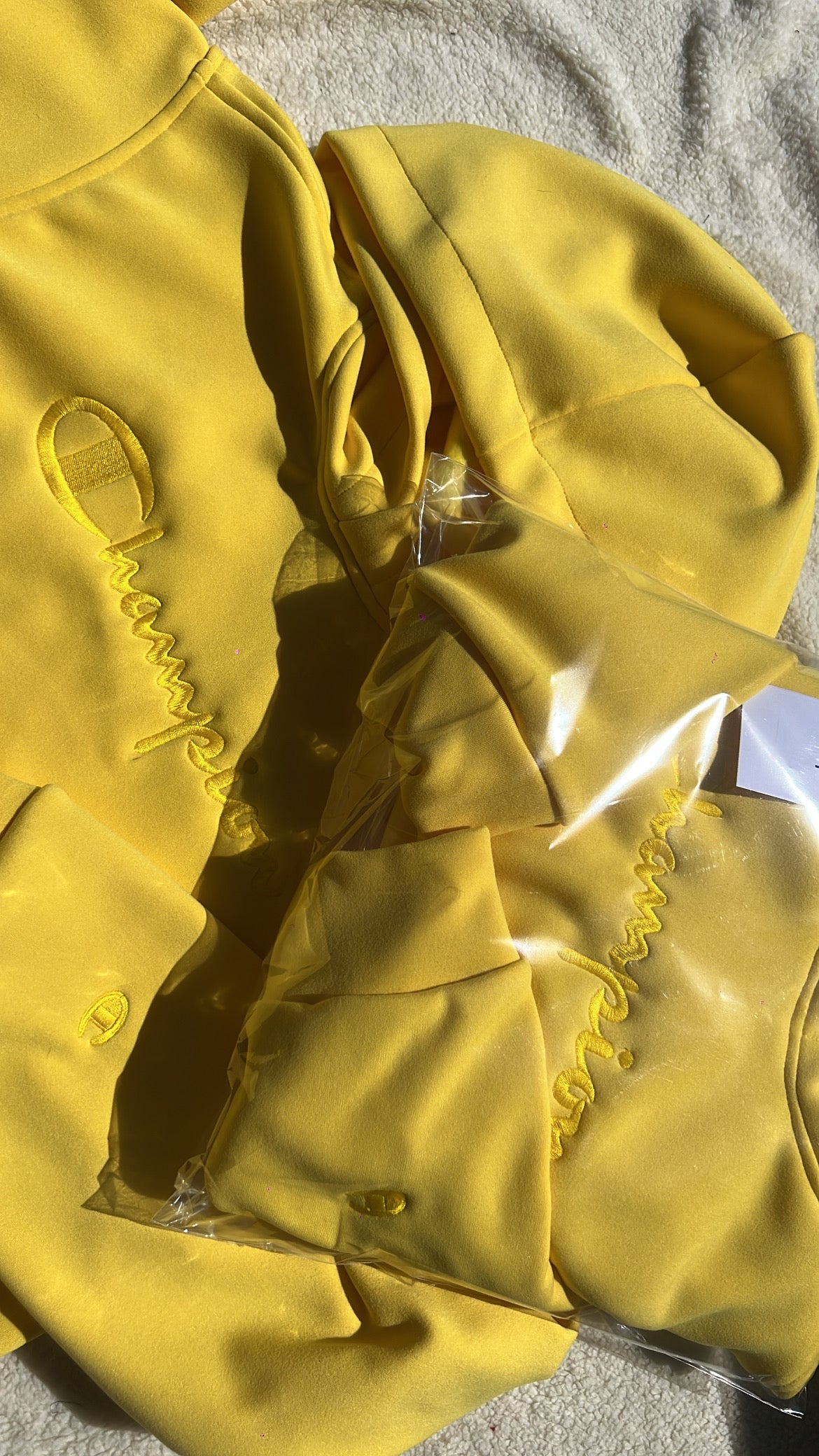 Sudadera Champion Amarilla  💛