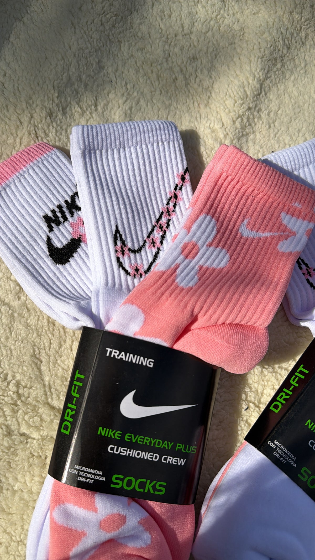3 pares de calcetines Nike flores pink 🌸