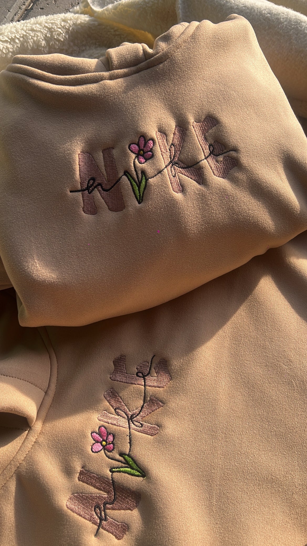 Sudadera Nike Flower 🤎